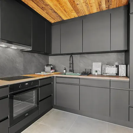 Fraîchement Rénové à Crans-montana, Vue Imprenable Appartement *